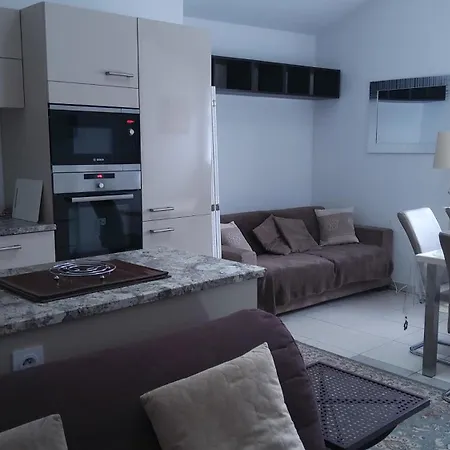 Apartment Ski 3 Vallees A 80M Telecabine De L'Olympe - 50M2, 6 Pers 3Etoiles *